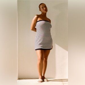 Abercrombie & Fitch Crochet-Style Strapless Mini Dress